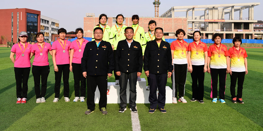 新華集團(tuán)二〇一六年春季田徑運(yùn)動(dòng)會(huì)隆重舉行 第 28 張 新華集團(tuán)二〇一六年春季田徑運(yùn)動(dòng)會(huì)隆重舉行 第 28 張